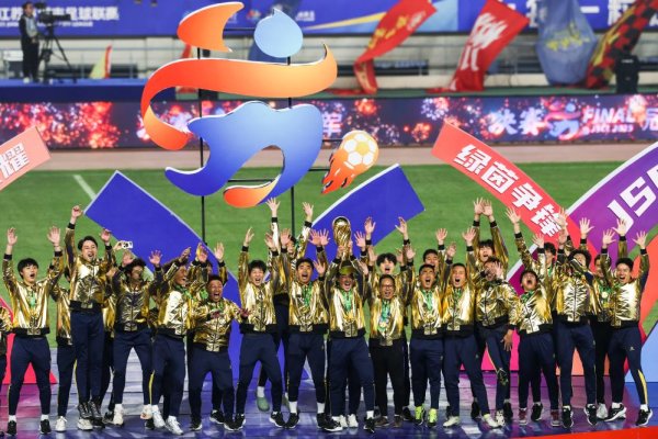 兴旺国际投资 “苏超”元年 泰州夺冠